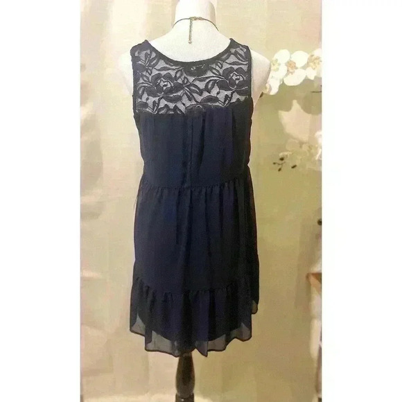 As U Wish Junior's Sleeveless Lace Babydoll Dress - Picture 6 of 7